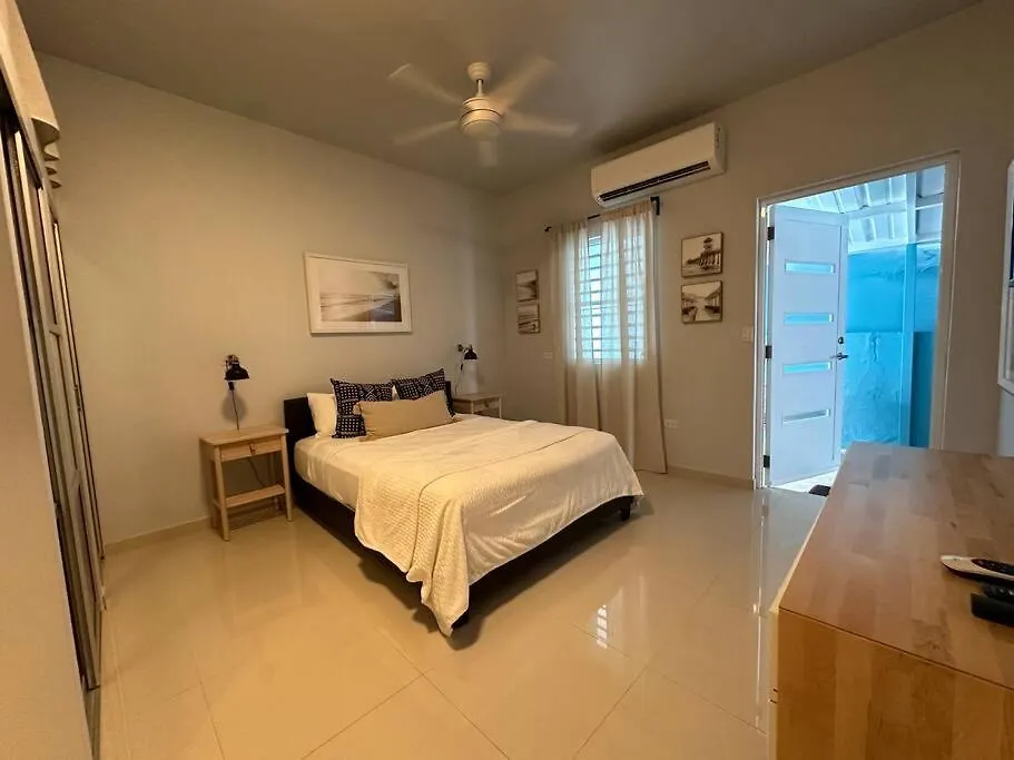 C&C Studio Apartment San Juan